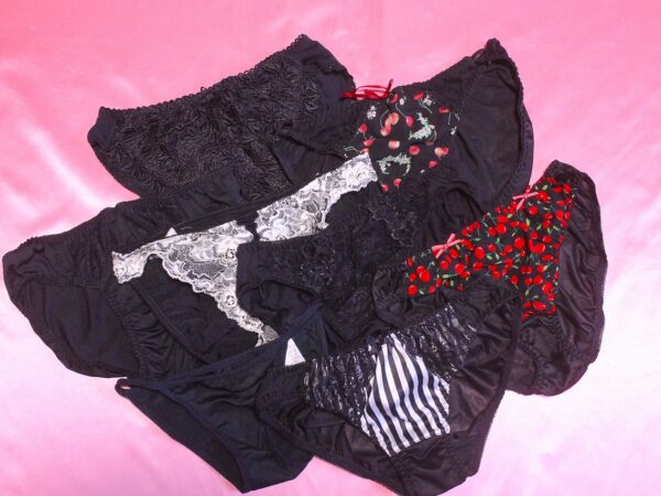 ★5249★可愛い☆セクシー☆ブラック☆ツルツルＰ■8枚■